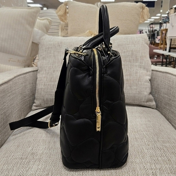 🔹️BETSEY JOHNSON 🔹️Large Quilted Puffy Hearts XODelta Satchel Bag Black - Picture 6 of 15